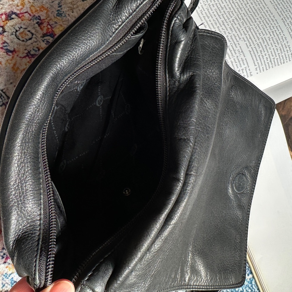 Derek Alexander Black Leather Shoulder Bag - Picture 8 of 16